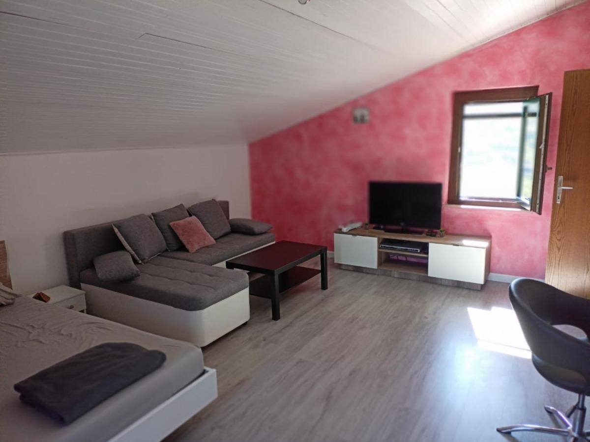 Saleto Apartma Jagodje Экстерьер фото